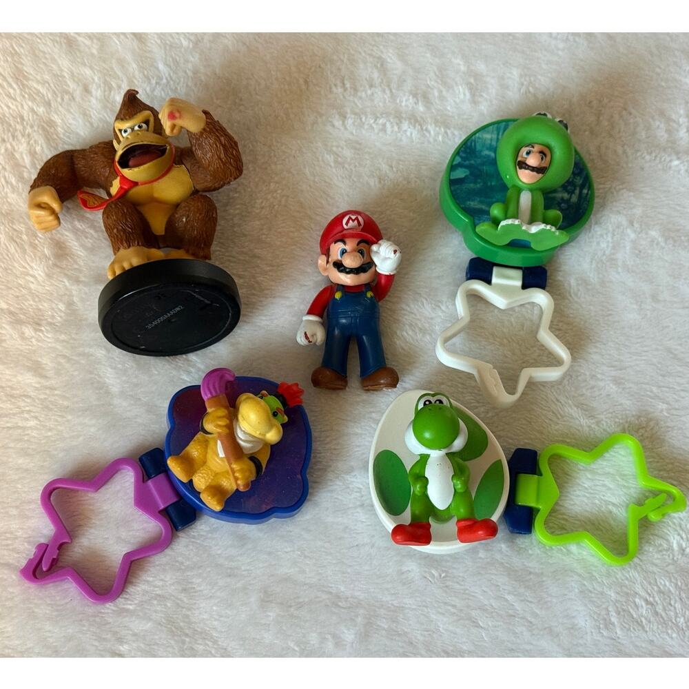 Super Mario Toy Bundle Donkey Kong Amiibo, Mario, Yoshi & More